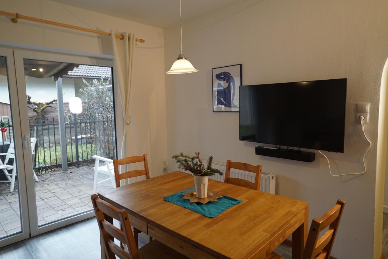 Stylish & Spacious With Patio