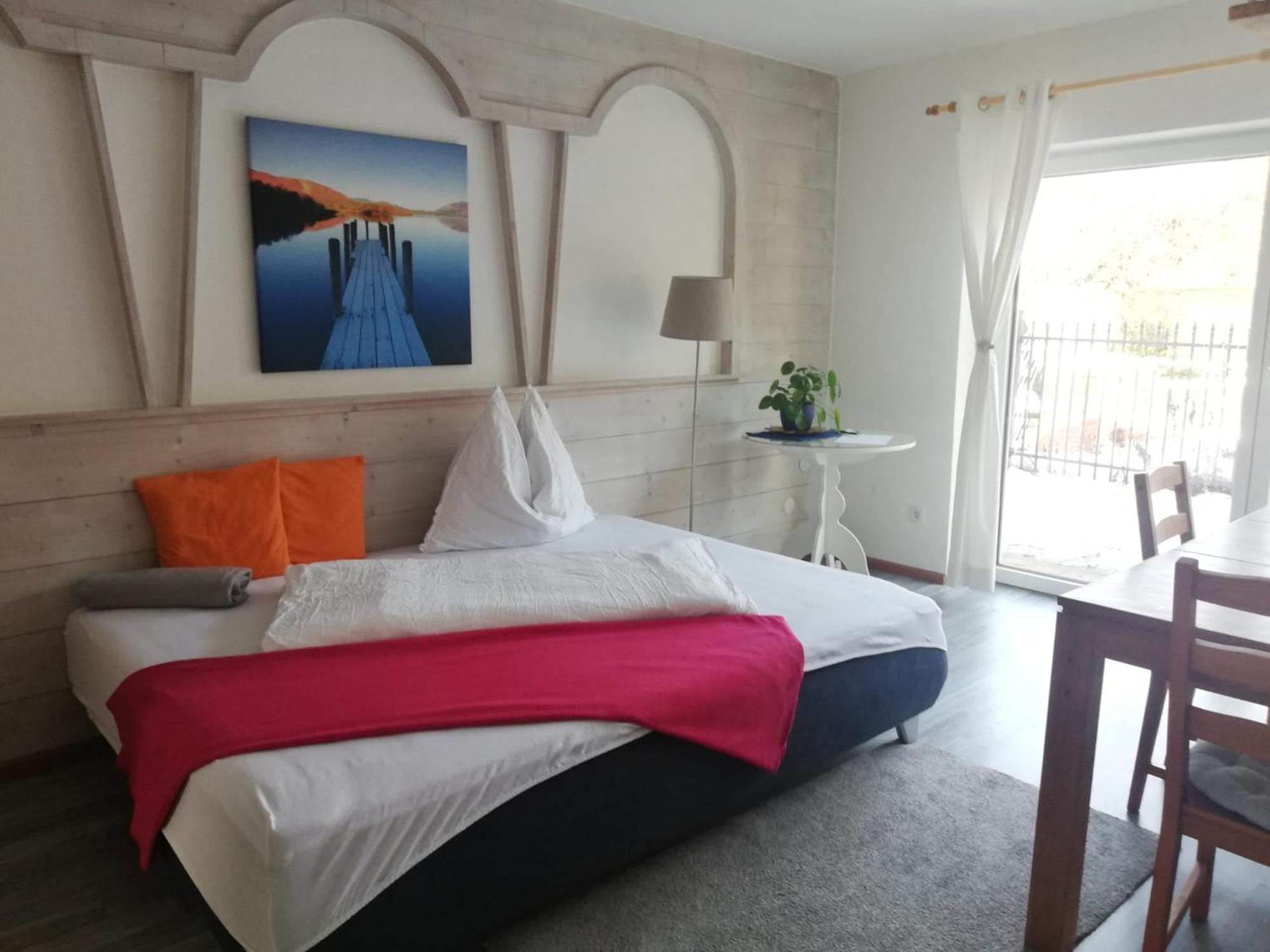 Stylish & Spacious With Patio